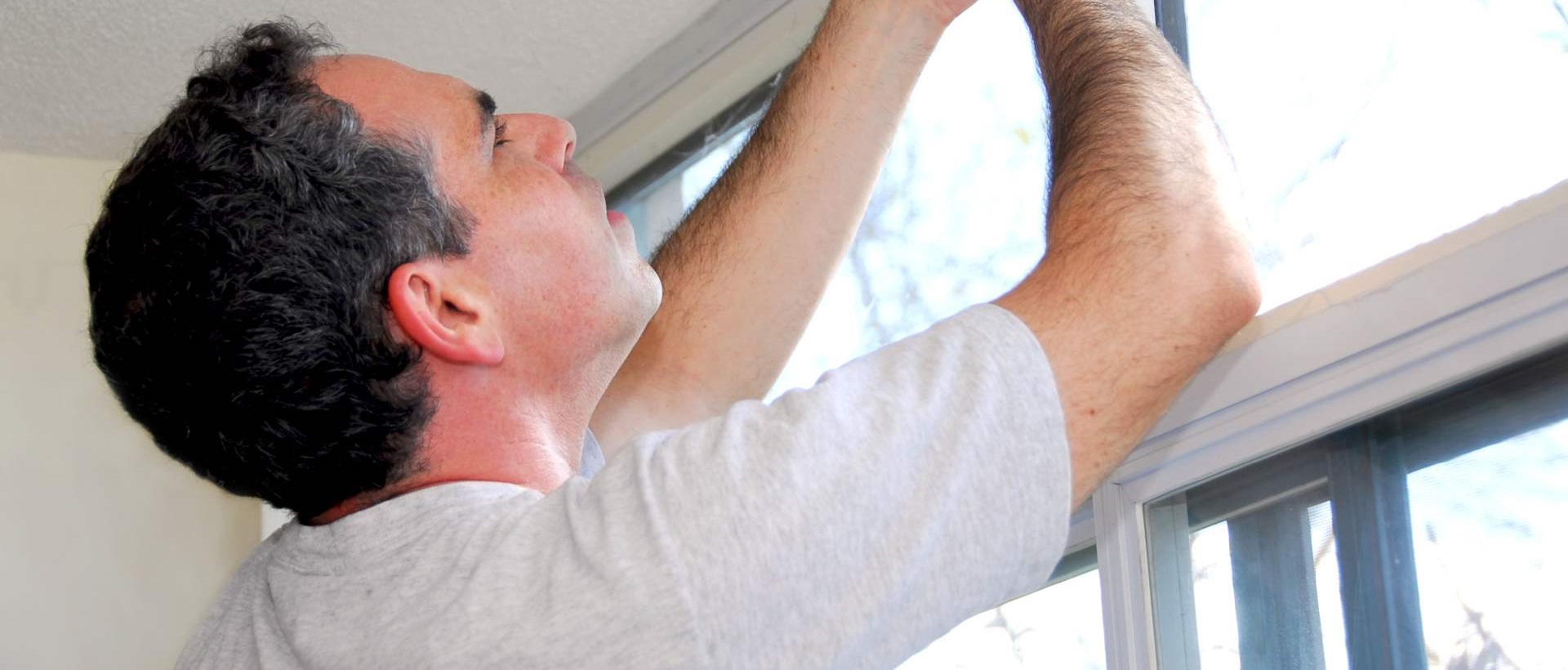 curtain fitters TW9, TW10